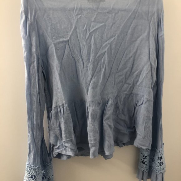 Cute boho top with crochet sleeve detail - Picture 6 of 6